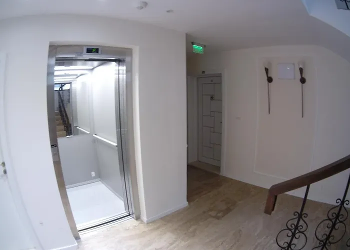 Aivazovsky Park Anchialos H14