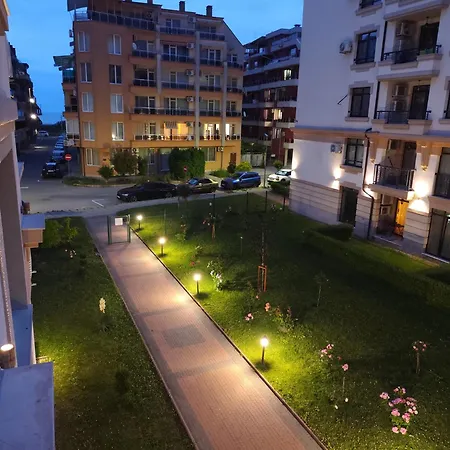 Aivazovsky Park Anchialos H14 * Поморие
